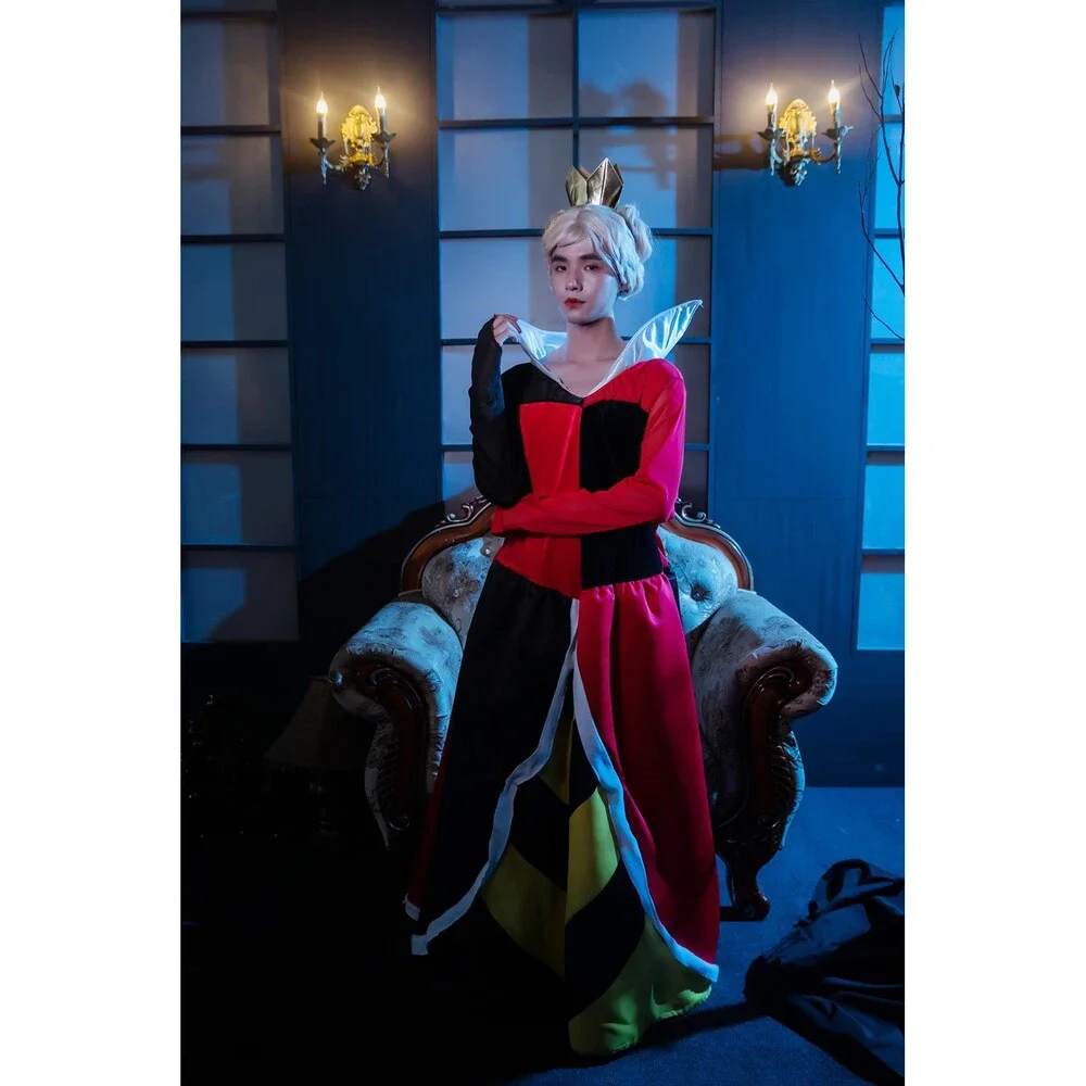 Disguise women queen